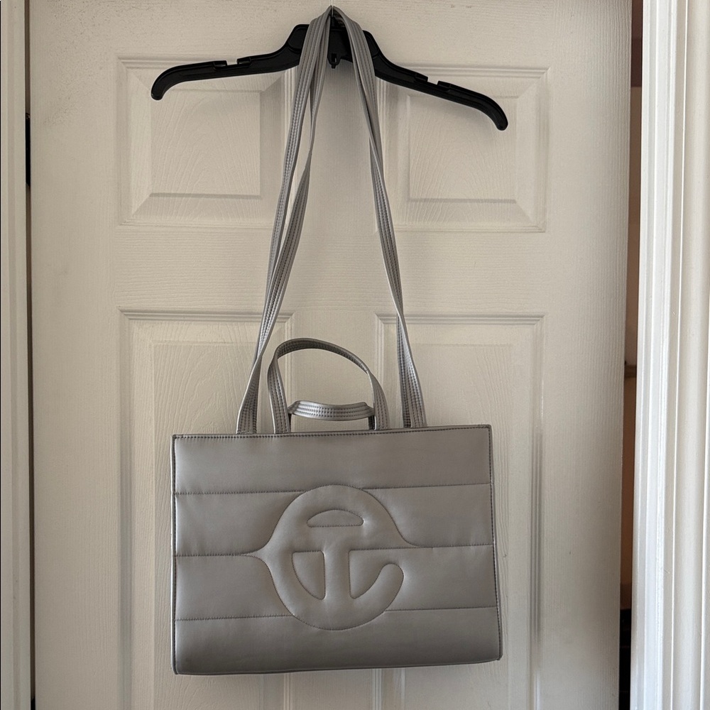 Elegant Cream Tote Bag - Picture 5 of 8